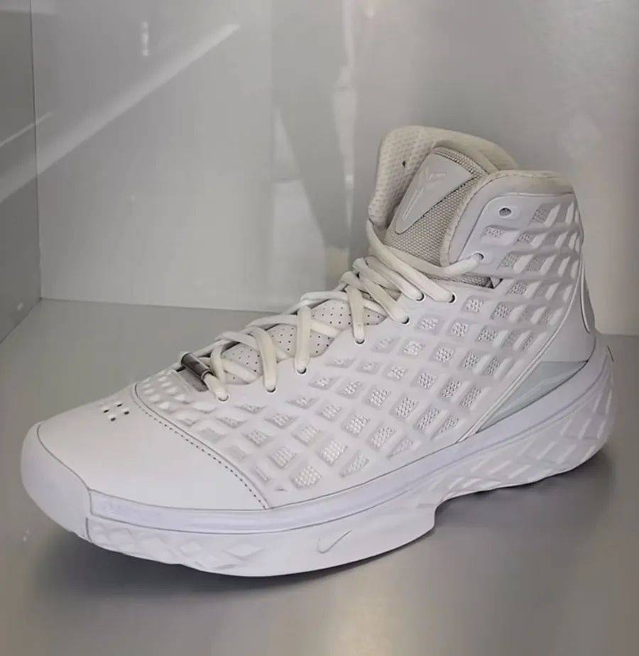Nike 官方「科比鞋展」猛货不少!未来「发售新鞋」都在这!